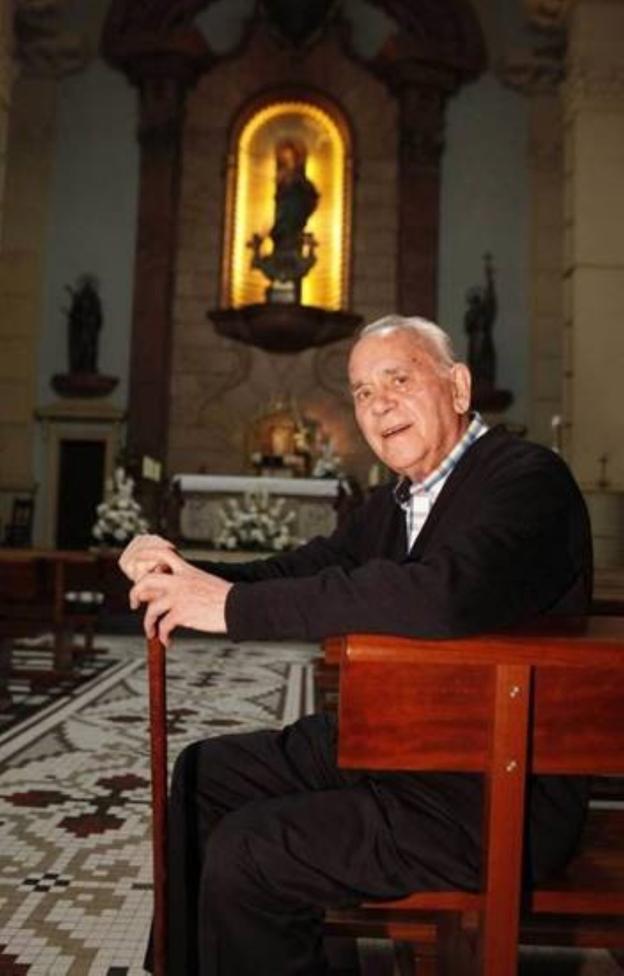 Falleció Santiago de la Fuente SJ, antiguo párroco de la Inmaculada